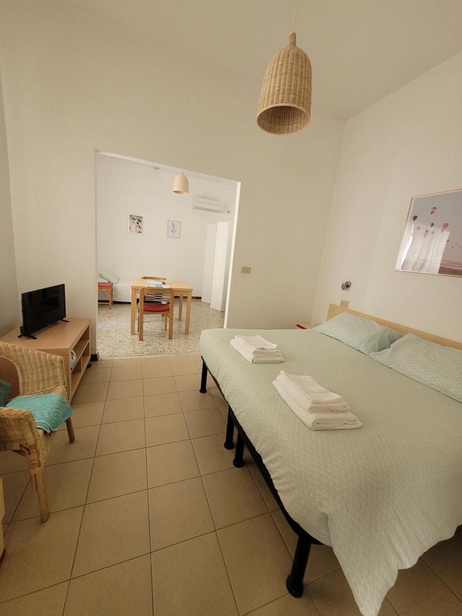 Affittacamere La Zattera Lido di Camaiore Exterior photo