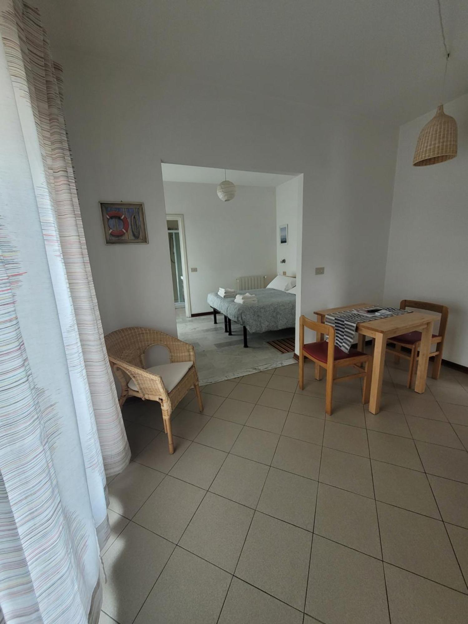 Affittacamere La Zattera Lido di Camaiore Exterior photo